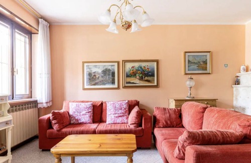 San Giovanni Lupatoto Villa | Vrbo Property