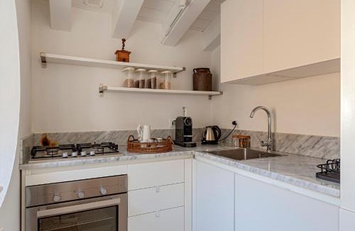 Venezia Nuova Apartment | Waterfront balcony I Grani 5 Resort Grand Suite