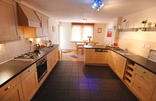 Bonnington Apartment | Welcoming, spacious, accessible, City Centre apt, with parking and wifi.