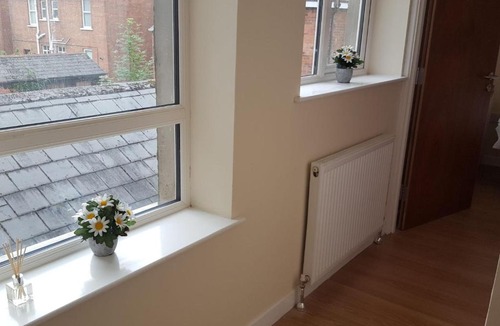 Queens Quarter Apartment | Wellesley Avenue 4c