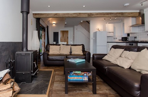 Wootton Bridge Cottage | West Barns - Fernhill Farm