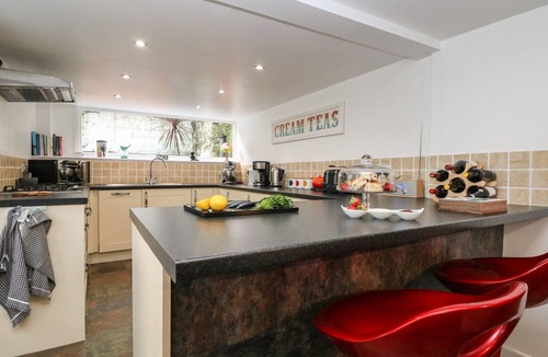 Newlyn Cottage | WESTCLIFF, pet friendly, character holiday cottage in Newlyn