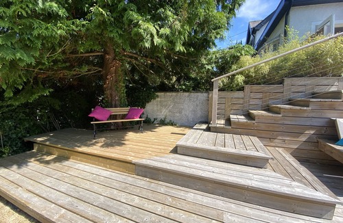 Cultra House | White Cottage - Quaint & cosy railway cottage just a stone's throw from beach