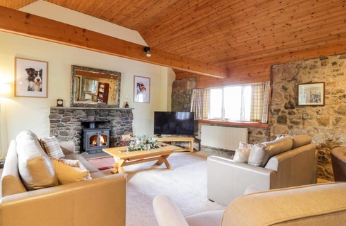 Darvel House | Whiteside Cottage