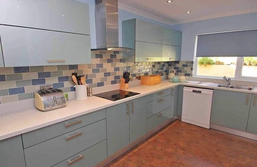 Trenance House | WINDRUSH, pet friendly, country holiday cottage in Newquay