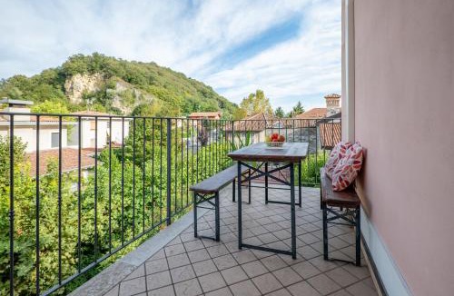 Camignone di Passirano Apartment | Wine & Lake in Franciacorta 3