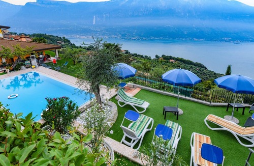 Arias Apartment | With spectacular lake view and pool – Apartment Elka 6