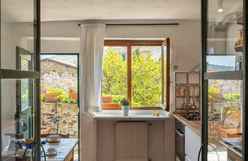 Bellissimi House | Wonderful private villa for 4 guests with WIFI, TV and patio