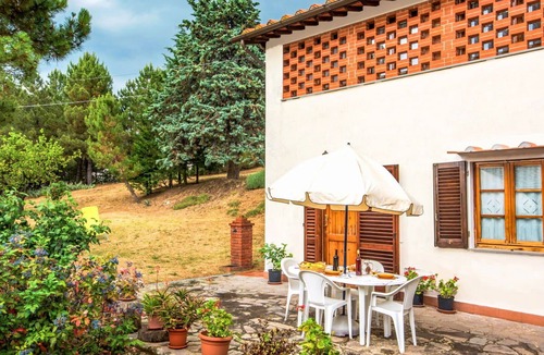 Neri Villa | Wonderful private villa for 4 people with WIFI, TV, pets allowed, panoramic view and parking