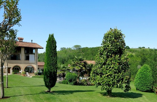 Bastia Mondovi House | Wonderful villa for 4 guests with pool, WIFI, TV and terrace