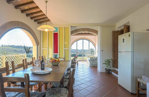 Scandicci House | Wonderful villa for 12 people with WIFI, private pool, TV, terrace, pets allowed and panoramic .