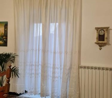 San Teodoro Apartment | WOW HOME 2 - 175 mq - posteggio privato - davanti porto traghetti - fino a 10 posti letto - balcone