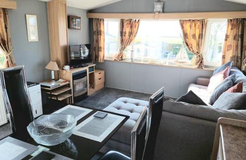 Saint Cyrus Apartment | Wright Choice caravan rental 5 Lunan View St Cyrus Caravan Park