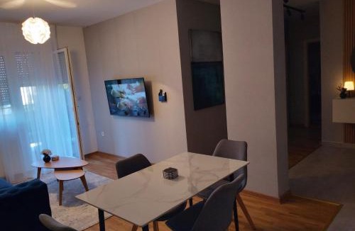 Becej Apartment | Zmaj 94