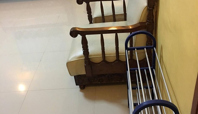 3 Bedroom house, 10mins to Malls & the city proper, located in a quiet subd.