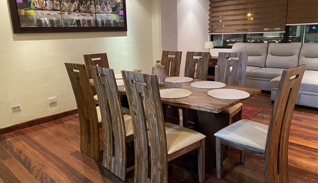 Apartamento Amplio y Cómodo con Terraza en la Zona Rosa