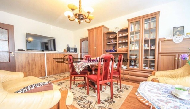 Beautiful condo by river and nature view near Adeli center