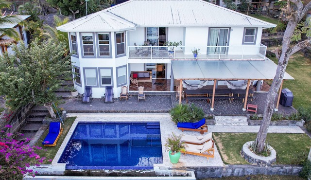 Beautiful Guest House right on the Laguna de Apoyo!