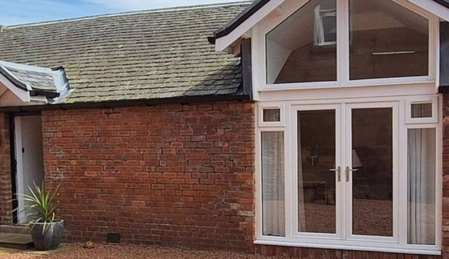 Fairways Cottage - Self Catering @ St Andrew's House Prestwick - Sleeps 3