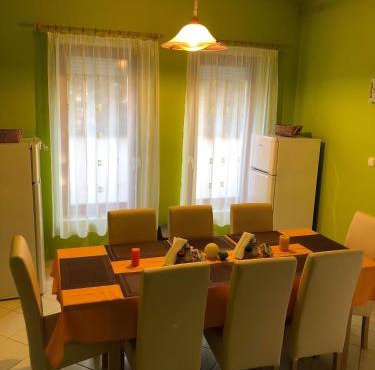 Kristály Apartmanház
