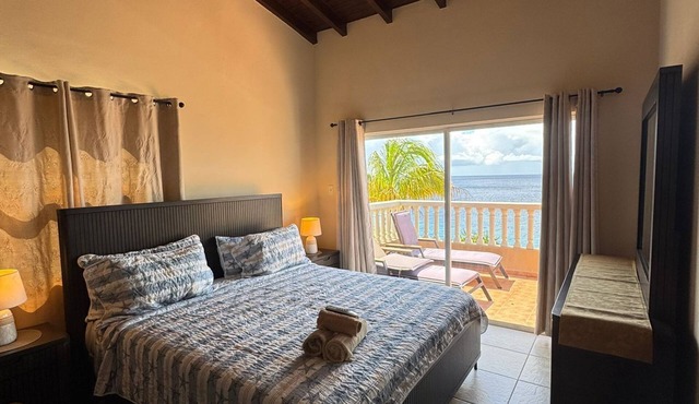 Lagun Blou Resort, Villa 11, stunning ocean view