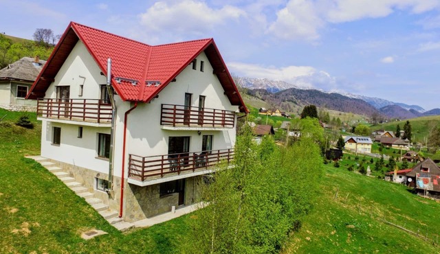 Monte Crai, your comfy nest in Transylvania, surrounded by mountains
