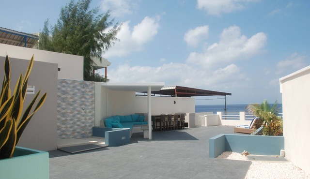 Oceanfront Vacation Home - Lagun, Curaçao