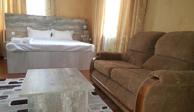 Pamir Hotel-Hostel