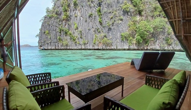Paolyn Houseboats Coron Island