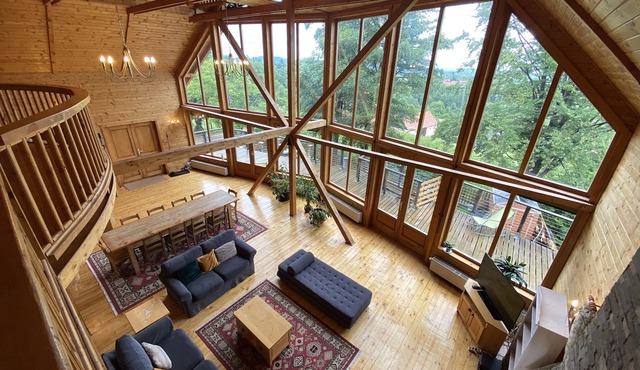 Spectacular ski chalet by the Bran Castle
