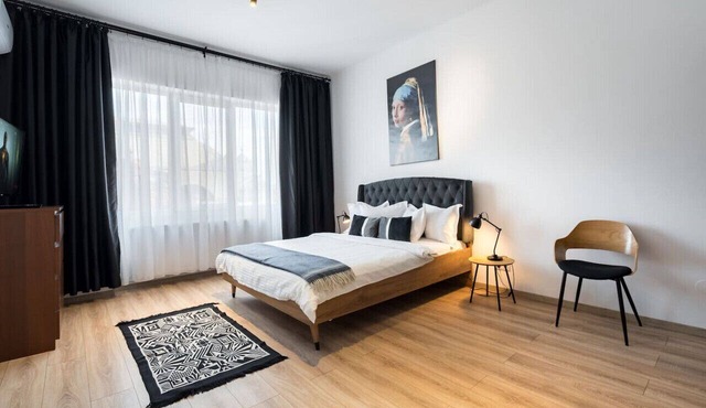 Touristic Area | City Centre | Old Town Apartment with View
