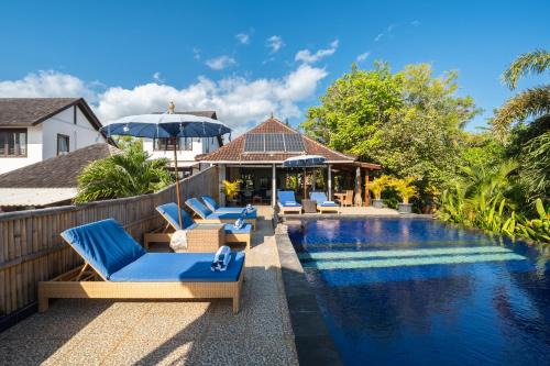 Villa Cahaya - Ocean, sunset and volcano views, an island hideout