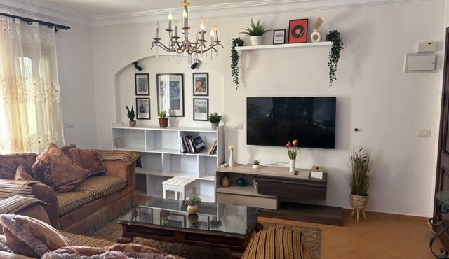 Welcome to your home away from home in the heart of Alexandria!