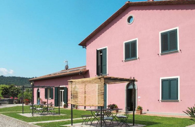 100 m² Farmhouse ∙ 2 bedrooms ∙ 5 guests