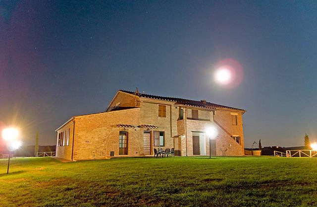 100 m² Farmhouse ∙ 4 bedrooms ∙ 8 guests