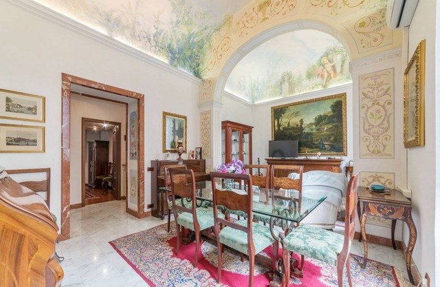 140 m² Apartment ∙ 11 bedrooms ∙ 9 guests