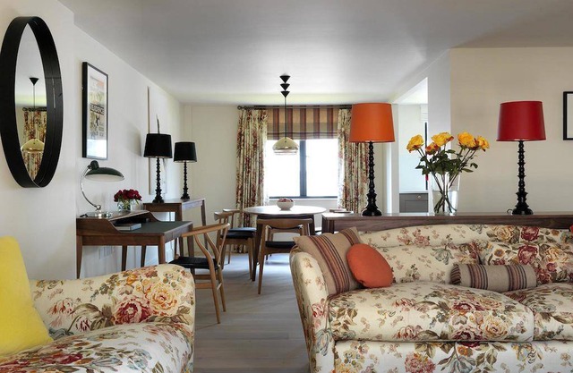 143 m² Serviced apartment ∙ 3 bedrooms ∙ 10 guests