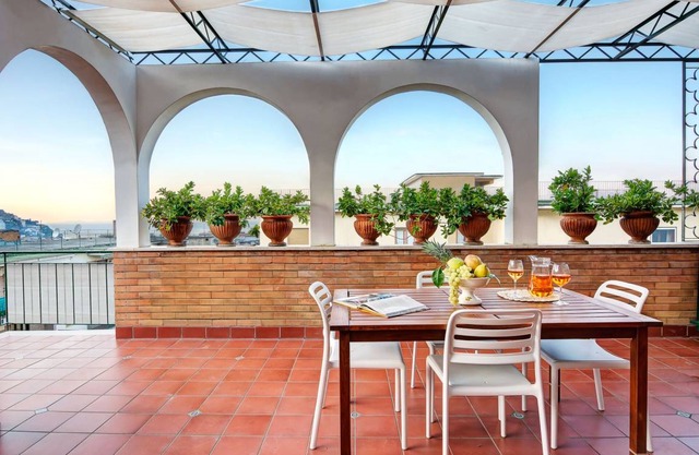 150 m² Apartment ∙ 2 bedrooms ∙ 6 guests