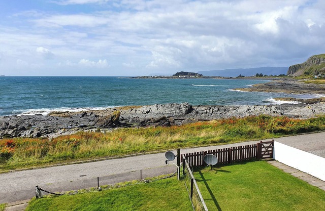 2 bedroom accommodation in Ellenabeich, near Oban