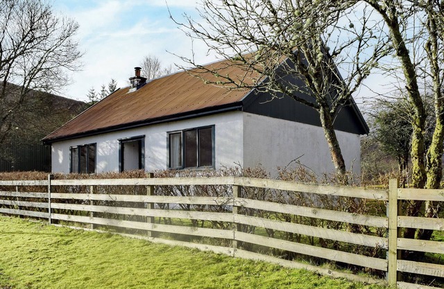 2 bedroom accommodation in Nr Craignure, Isle of Mull