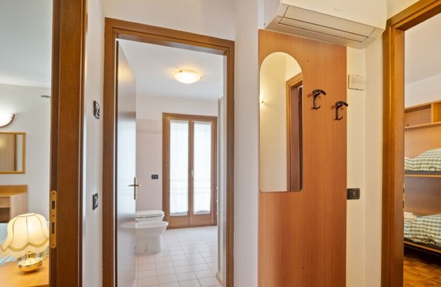 2 bedroom apartment, Mira, Venice, with swimming pool