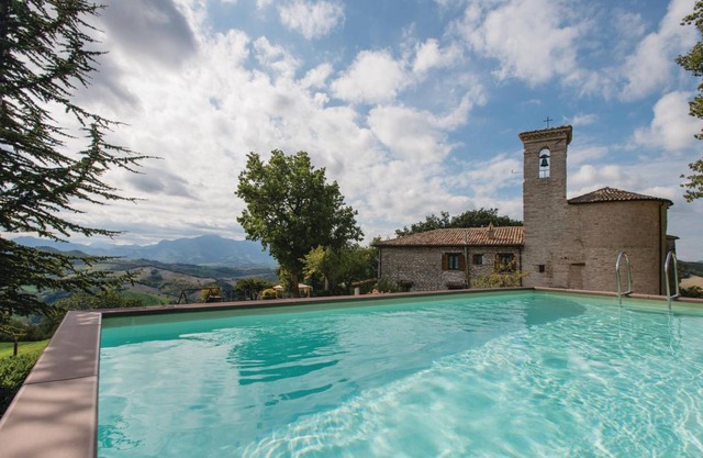 200 m² House ∙ 6 bedrooms ∙ 10 guests