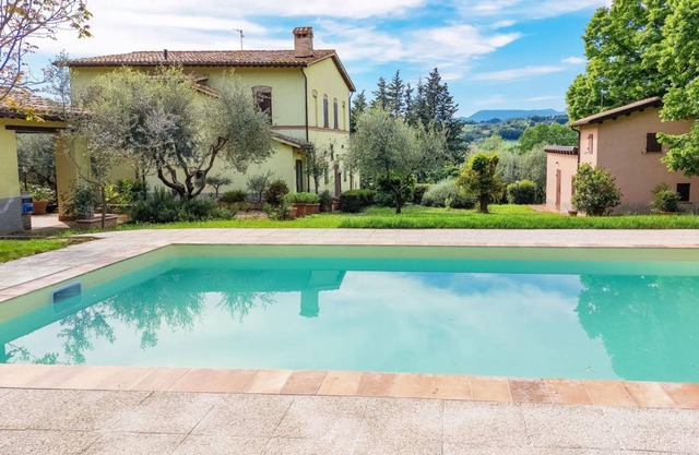 200 m² House ∙ 6 bedrooms ∙ 11 guests