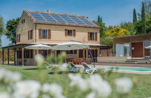 250 m² Villa ∙ 4 bedrooms ∙ 9 guests