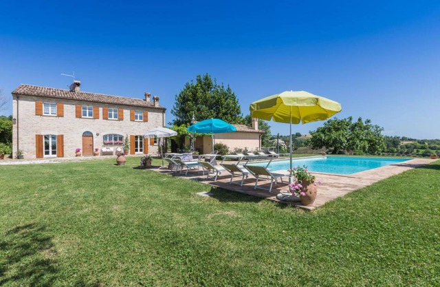 300 m² Villa ∙ 5 bedrooms ∙ 10 guests