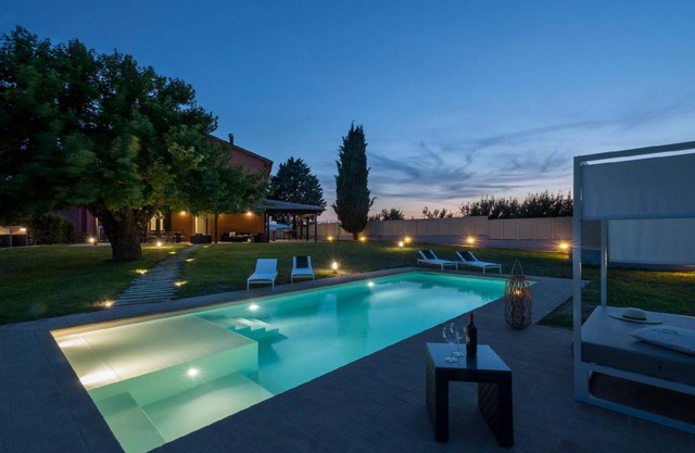 330 m² House ∙ 4 bedrooms ∙ 10 guests