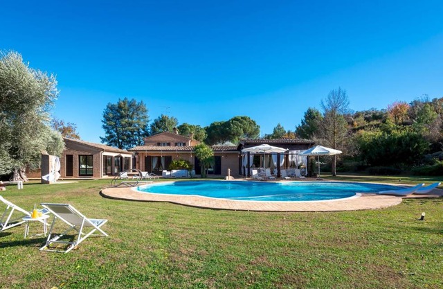 340 m² Villa ∙ 4 bedrooms ∙ 12 guests