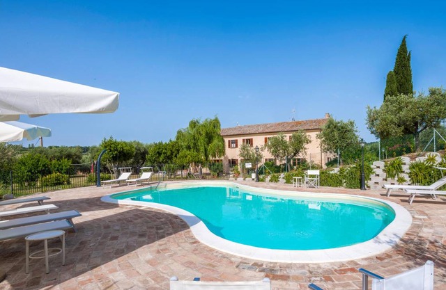 400 m² House ∙ 5 bedrooms ∙ 14 guests