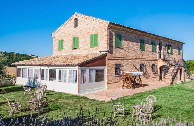 450 m² House ∙ 4 bedrooms ∙ 14 guests