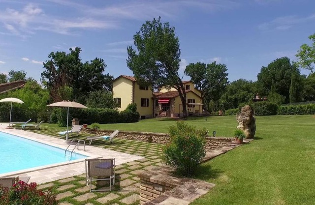 450 m² House ∙ 7 bedrooms ∙ 14 guests
